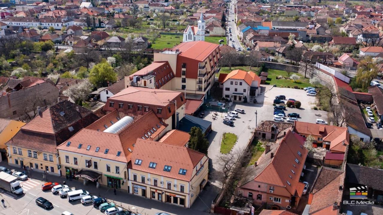 Hotel Leul De Aur Sebeş Εξωτερικό φωτογραφία