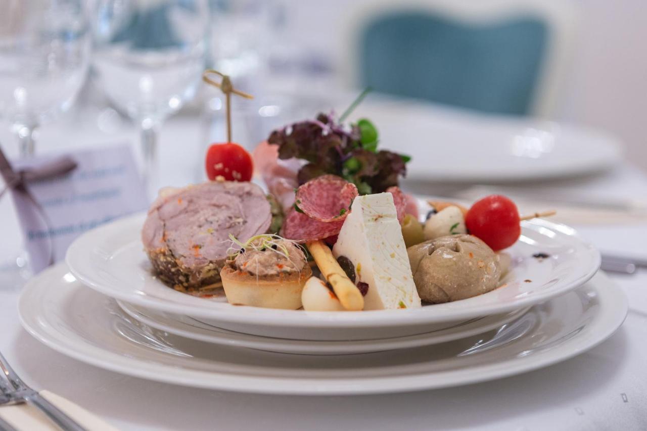 Hotel Leul De Aur Sebeş Εξωτερικό φωτογραφία